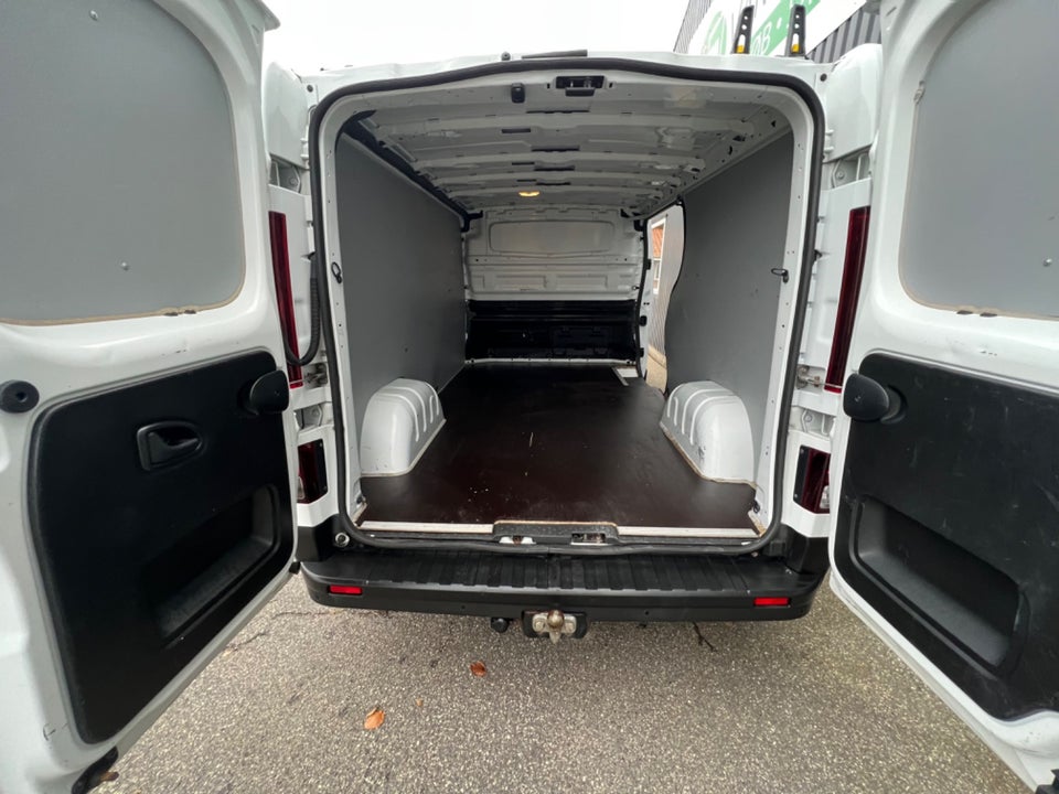 Nissan NV300 2,0 dCi 145 L2H1 Working Star