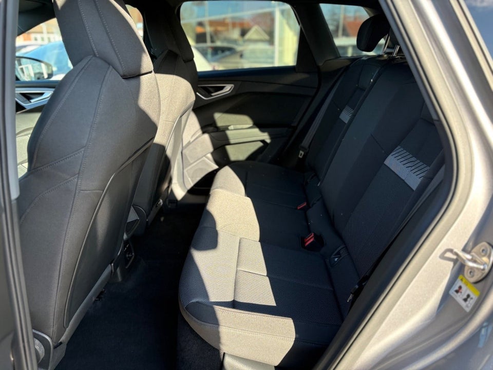 Audi Q4 e-tron 40 Advanced 5d