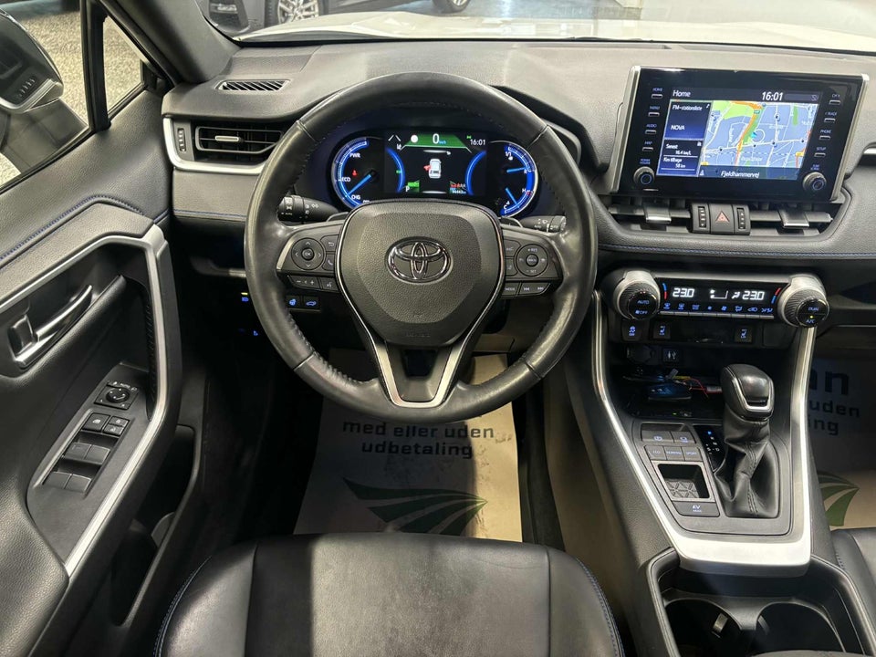 Toyota RAV4 2,5 Hybrid H3 Style Smart MDS 5d