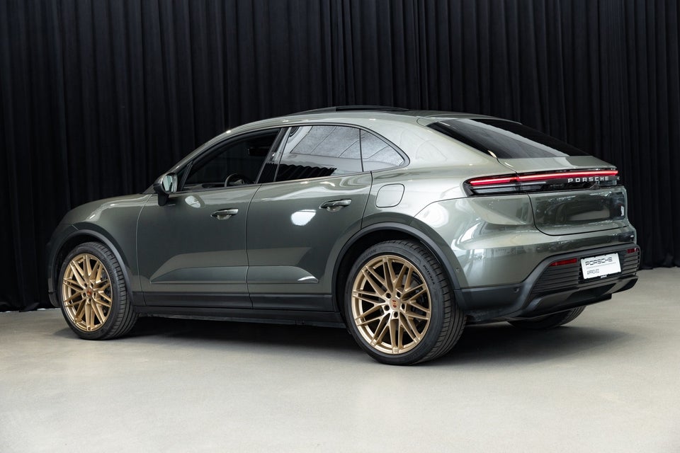 Porsche Macan 5d