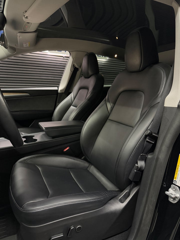 Tesla Model Y Performance AWD 5d