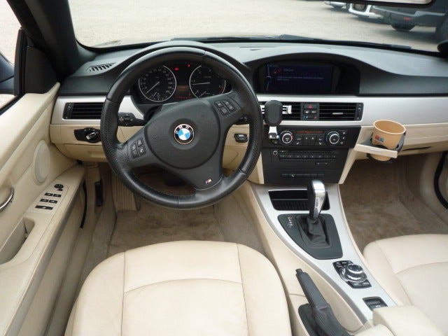 BMW 320d 2,0 Cabriolet aut. 2d