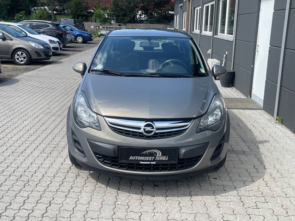 Opel Corsa 1,2 16V Cosmo 5d