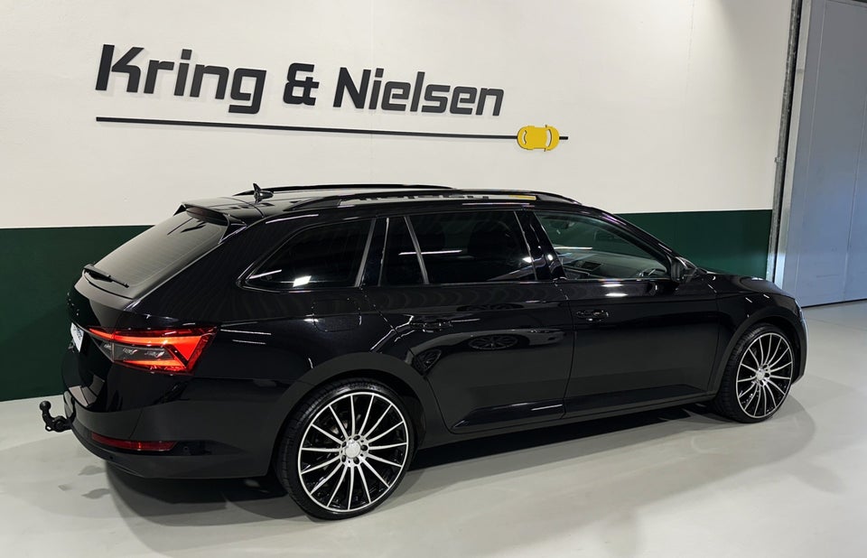 Skoda Superb 2,0 TDi 150 Business Executive Combi DSG 5d