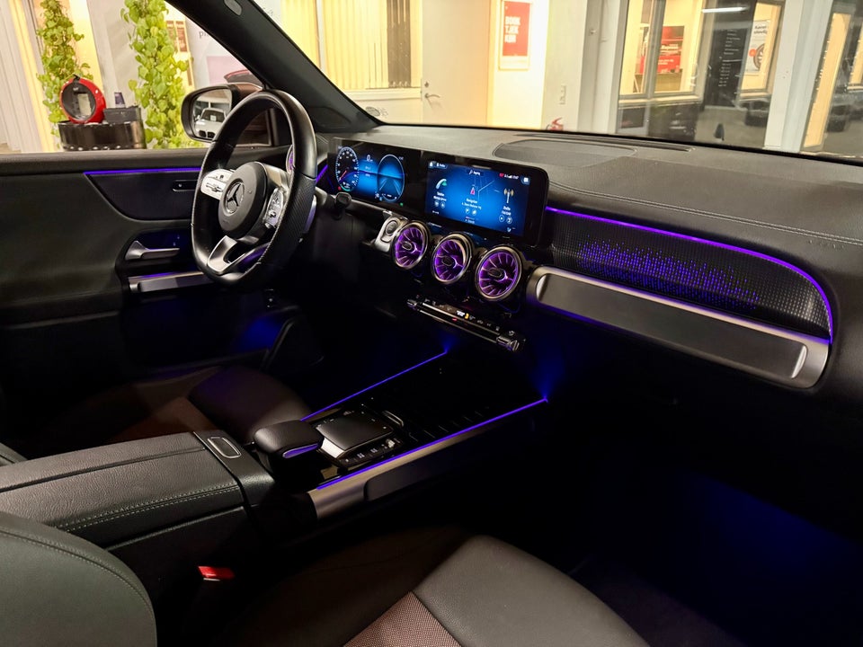 Mercedes EQB300 4Matic 7prs 5d