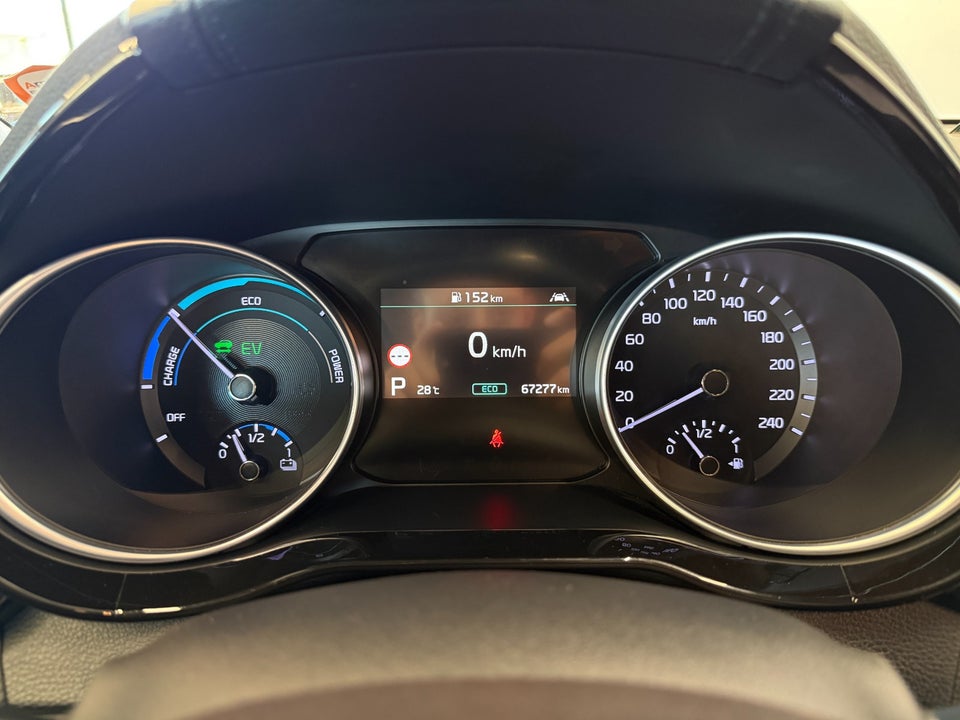 Kia XCeed 1,6 PHEV Upgrade DCT 5d