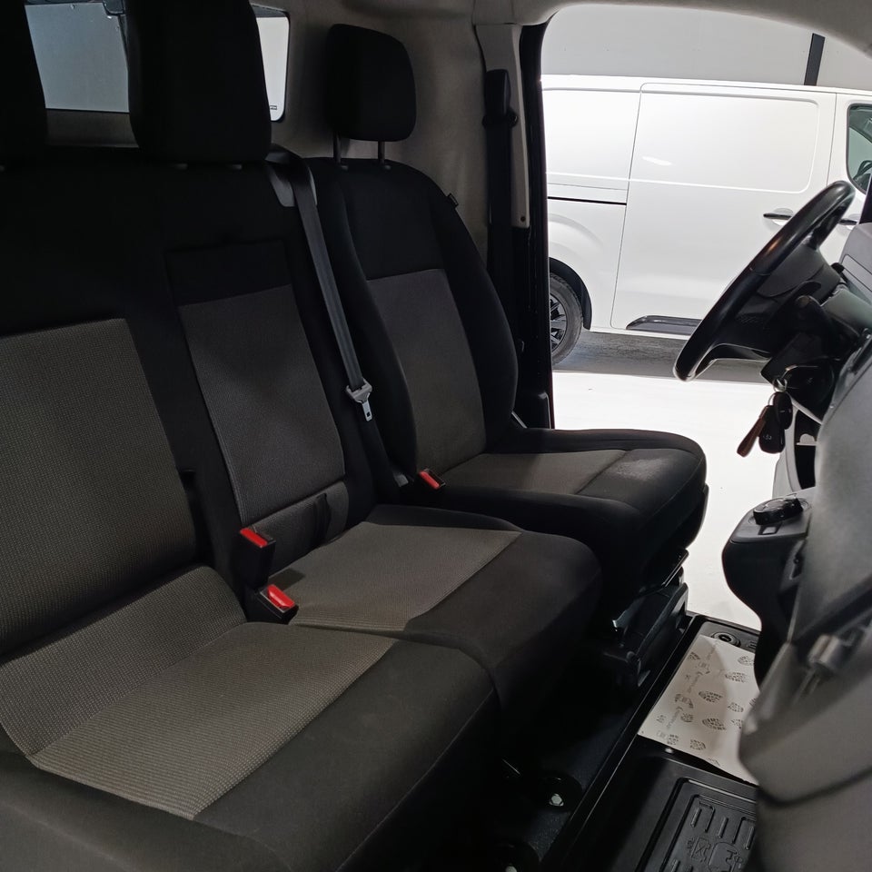 Toyota ProAce 2,0 D 177 Medium Comfort Master aut. 6d