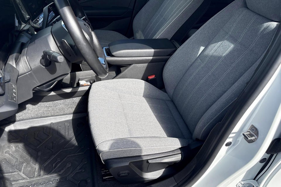 Renault Megane E-Tech 40 Equilibre 5d