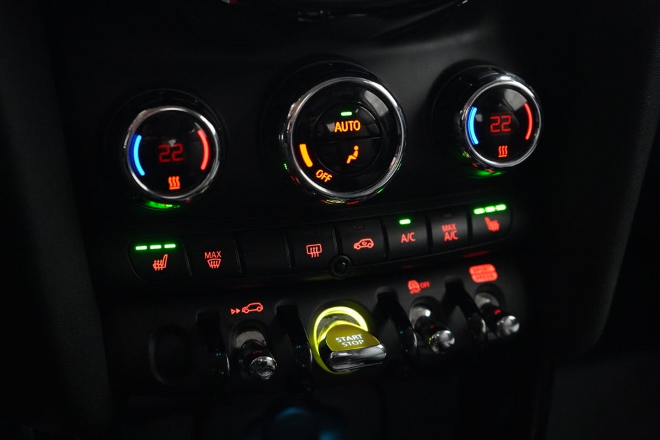 MINI Cooper SE Classic Trim 3d