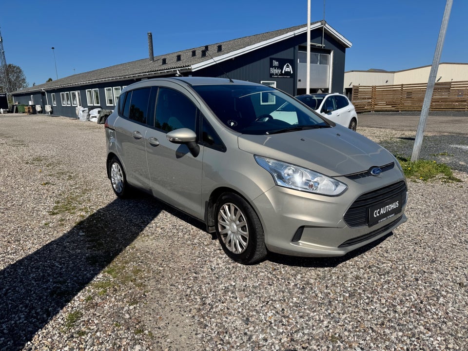 Ford B-MAX 1,0 SCTi 100 Titanium 5d