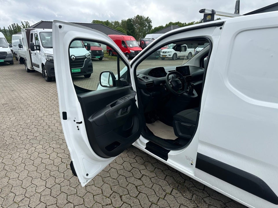 Peugeot Partner 1,5 BlueHDi 100 L1V1 Plus Van