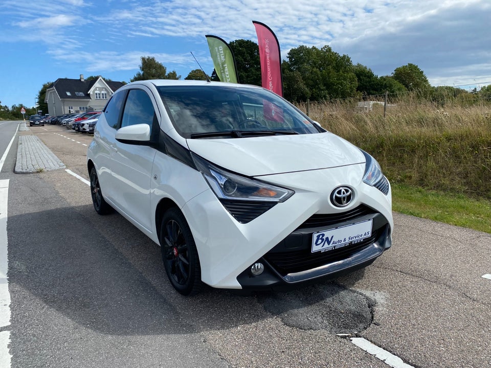 Toyota Aygo 1,0 VVT-i x-press 5d