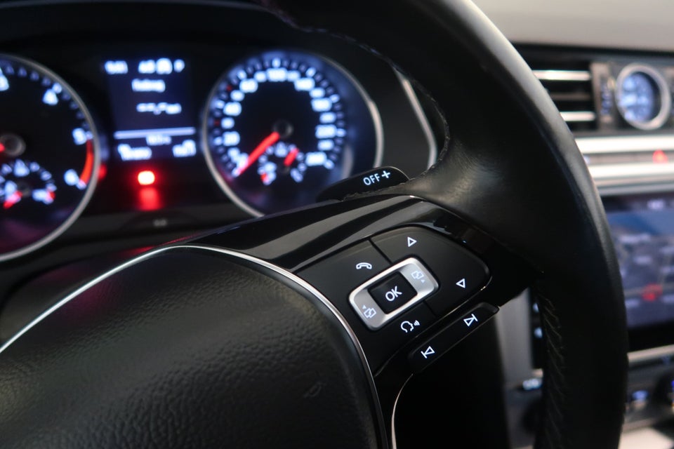 VW Passat 2,0 TDi 150 Comfortline Premium Variant DSG 5d