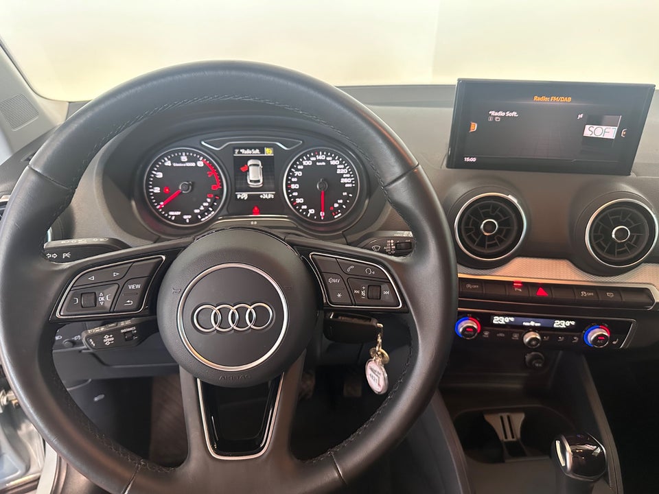 Audi Q2 35 TFSi Prestige S-tr. Van 5d