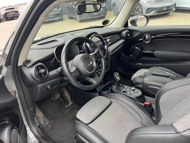 MINI Cooper SE Classic Trim 3d