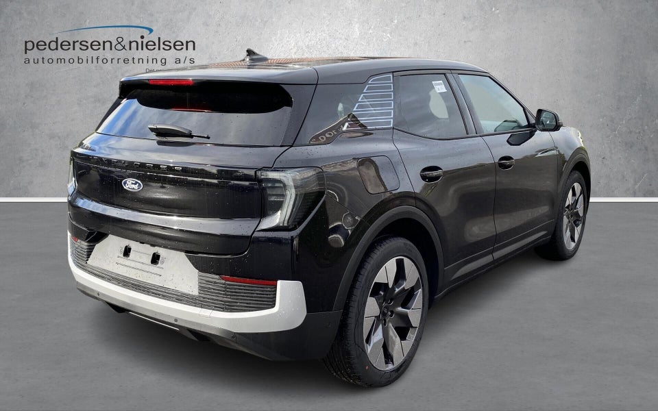 Ford Explorer 82 Premium Extended Range 5d