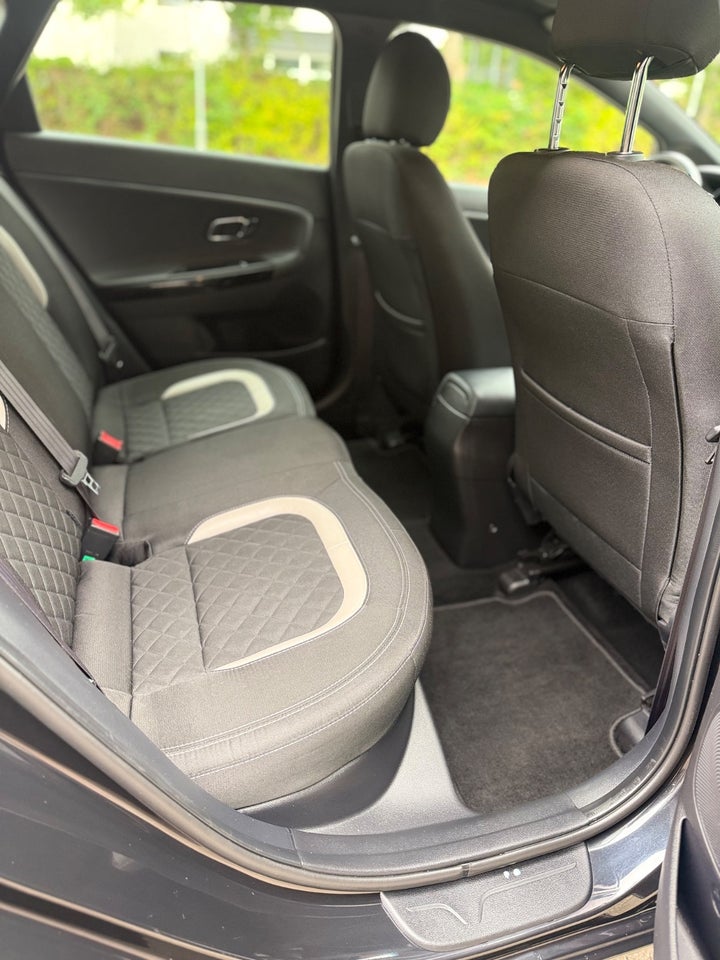 Kia Ceed 1,6 CRDi 136 GT-Line Limited DCT 5d