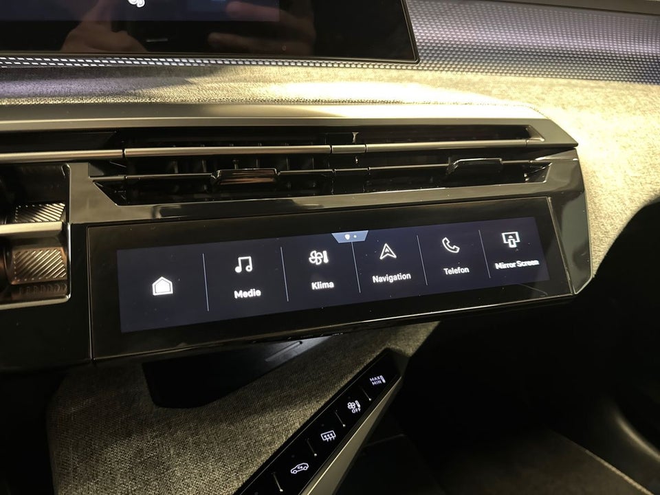Peugeot e-5008 77 GT Pack 7prs 5d