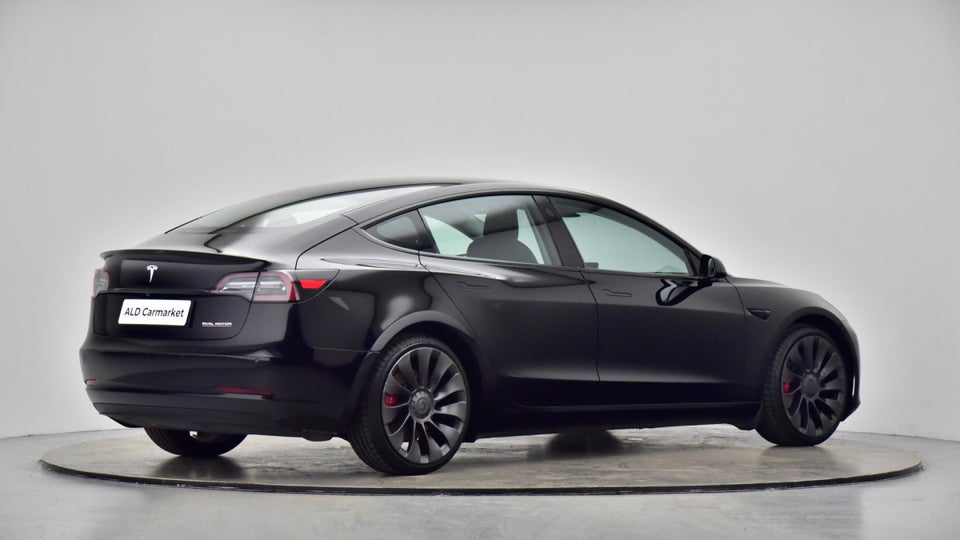 Tesla Model 3 Performance AWD 4d