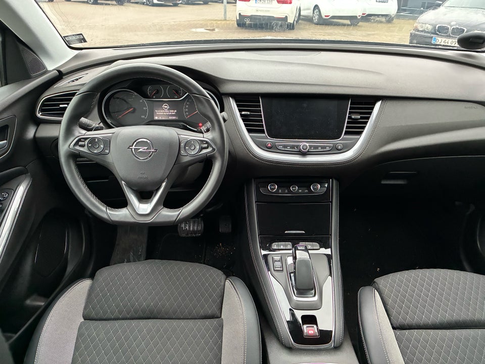 Opel Grandland X 1,6 Hybrid4 Cosmo Prestige aut. 5d