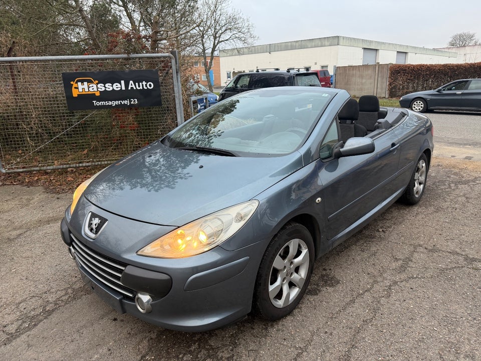 Peugeot 307 2,0 16V CC 2d