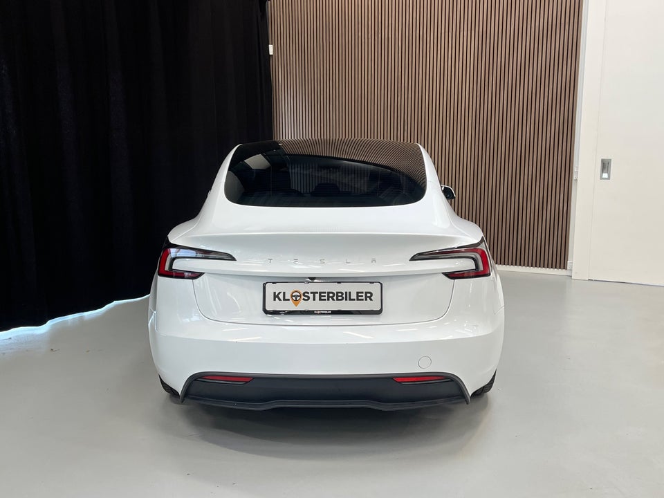 Tesla Model 3 RWD 4d