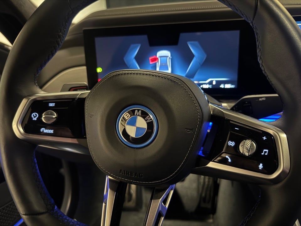 BMW i7 xDrive60 M-Sport 4d