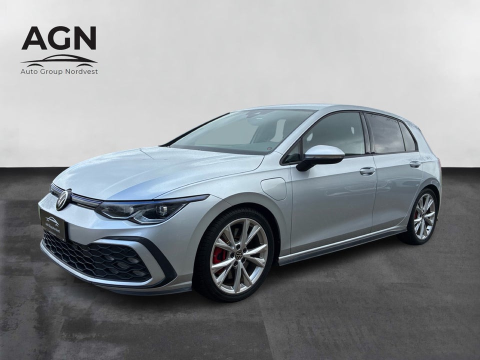 VW Golf VIII 1,4 GTE DSG 5d