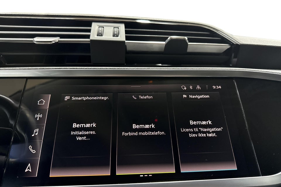 Audi Q3 45 TFSi e Attitude plus S-tr. 5d