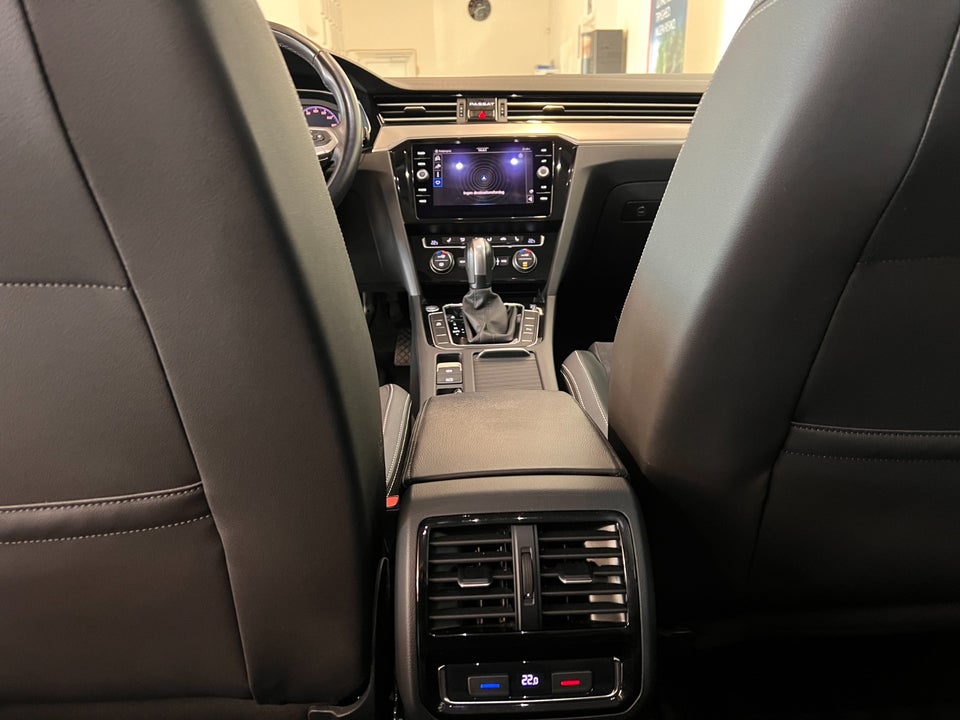 VW Passat 2,0 TDi 150 Elegance+ Variant DSG 5d