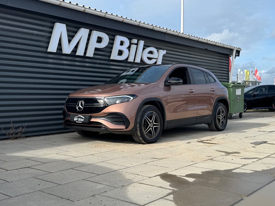 Mercedes EQA300 AMG Line 4Matic 5d