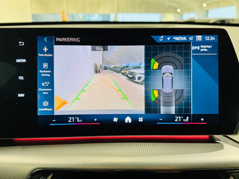 BMW iX1 eDrive20 M-Sport 5d