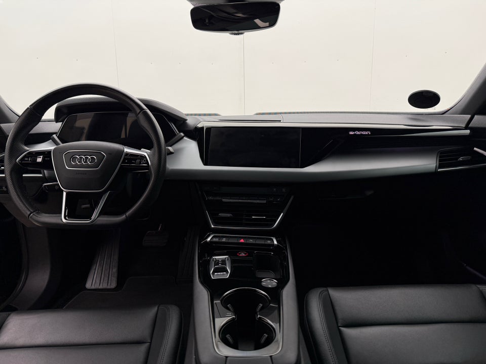 Audi e-tron GT quattro 4d