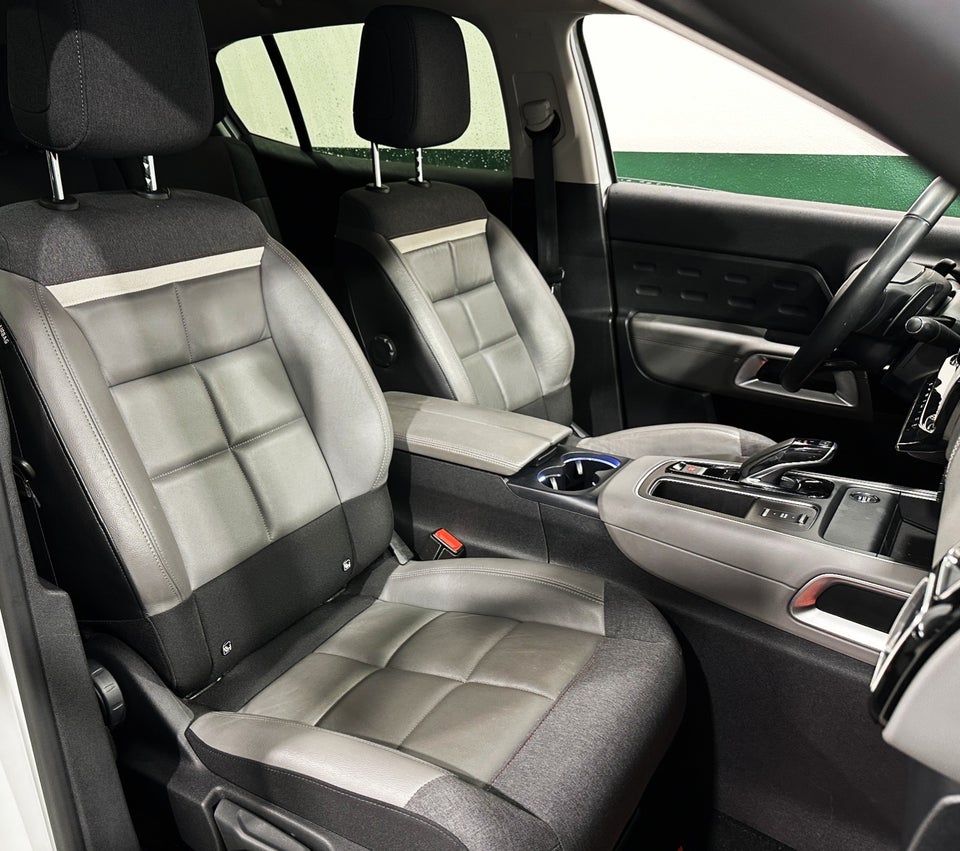 Citroën C5 Aircross 1,6 Hybrid Shine Sport EAT8 5d