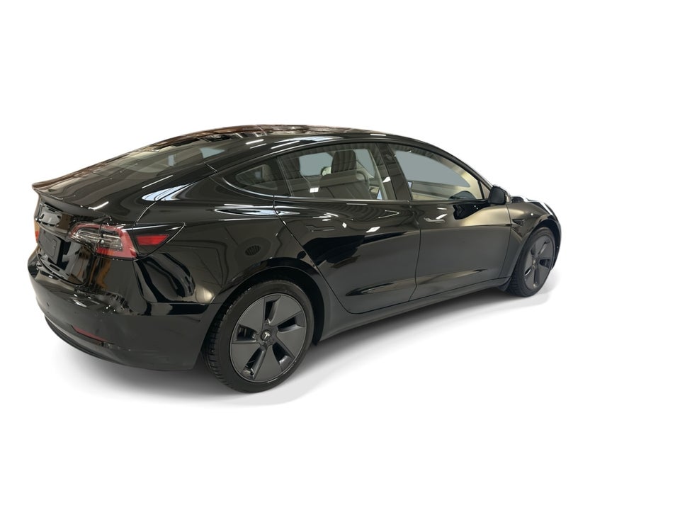 Tesla Model 3 Standard Range+ RWD 4d