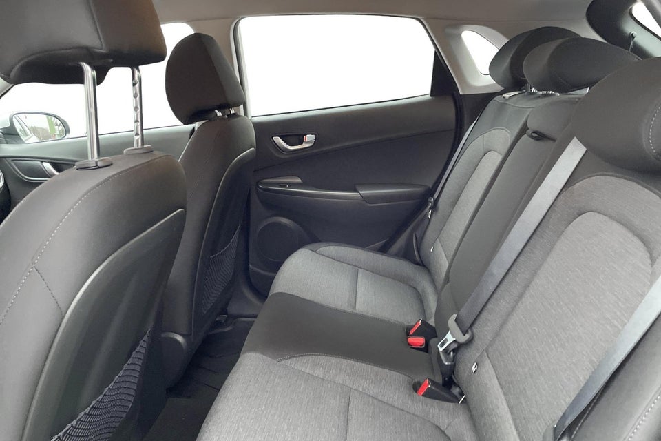 Hyundai Kona 39 EV Select 5d