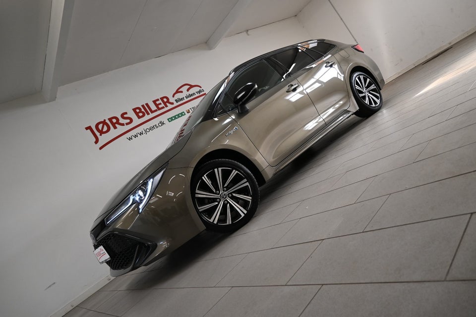 Toyota Corolla 1,8 Hybrid Active Premium Touring Sports MDS 5d
