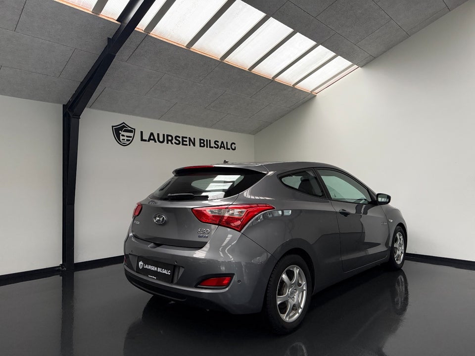 Hyundai i30 1,4 CVVT Comfort 3d