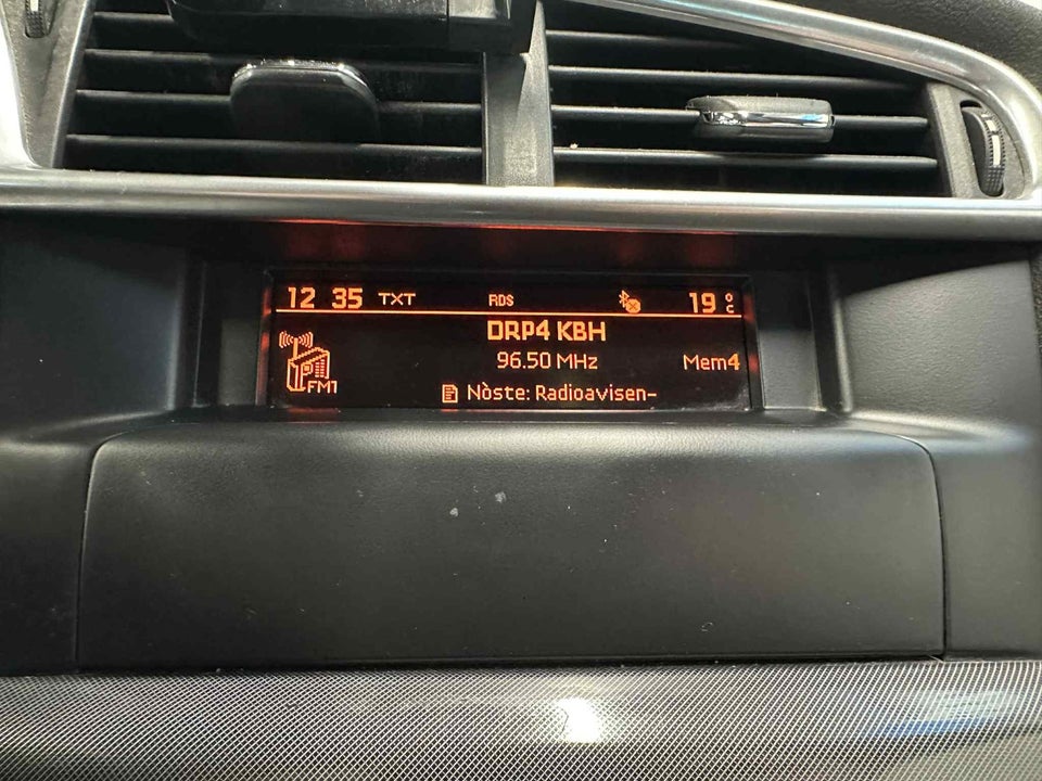 Citroën C4 1,6 HDi 90 Attraction 5d