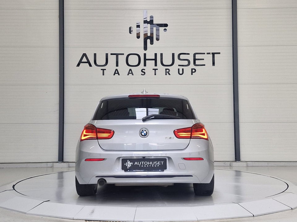 BMW 118i 1,5 Sport Line aut. 5d