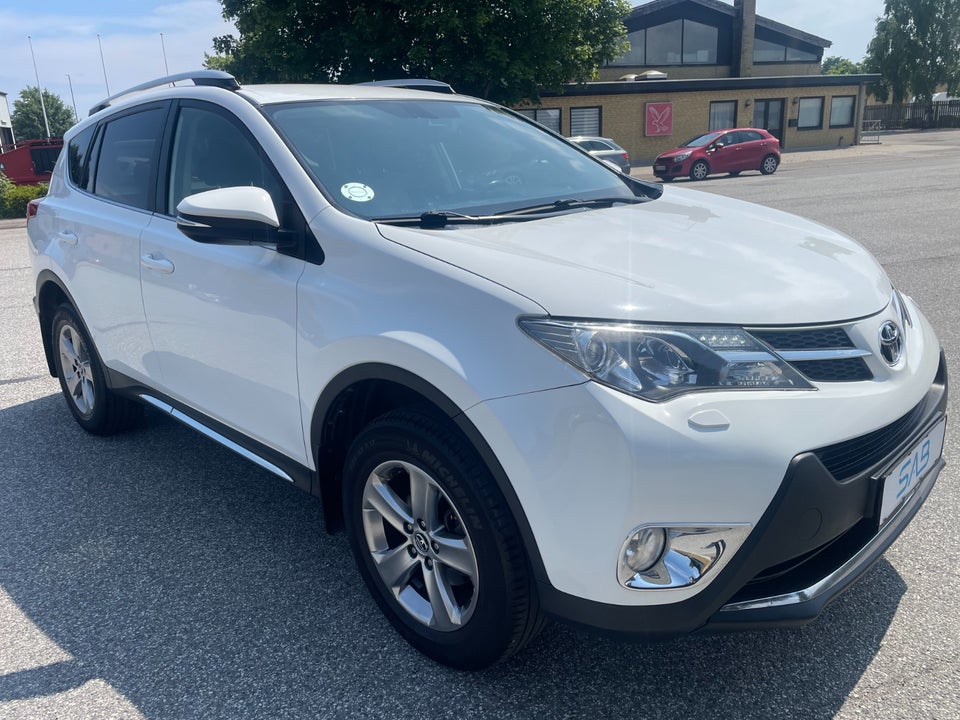 Toyota RAV4 2,0 D-4D T3 5d