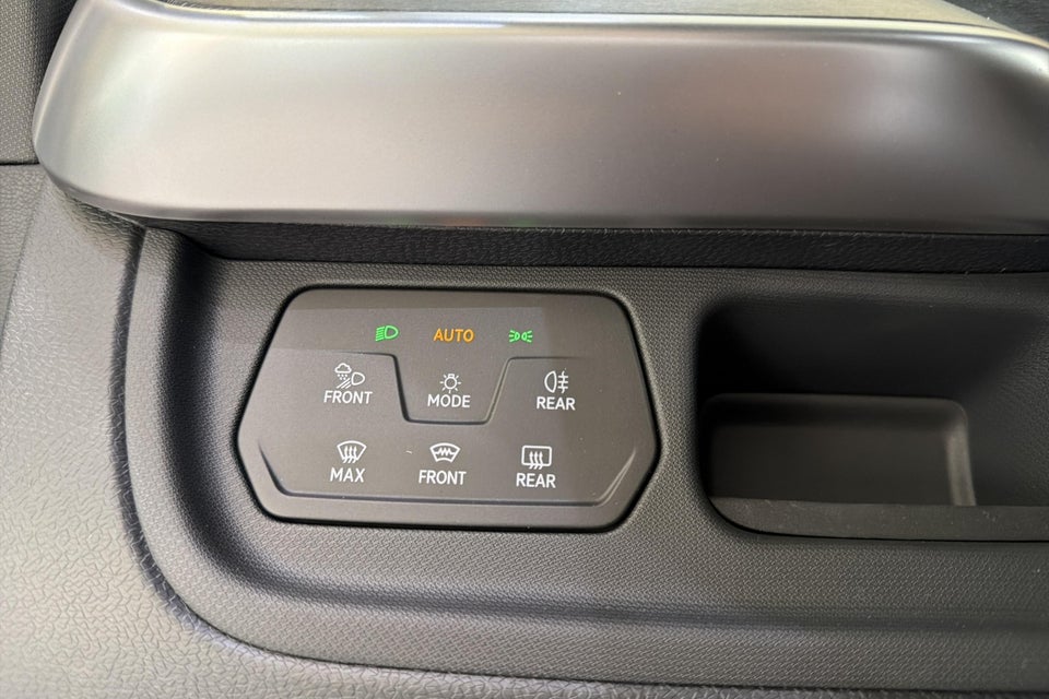 VW ID.Buzz 86 GTX+ 4Motion 7prs LWB 5d