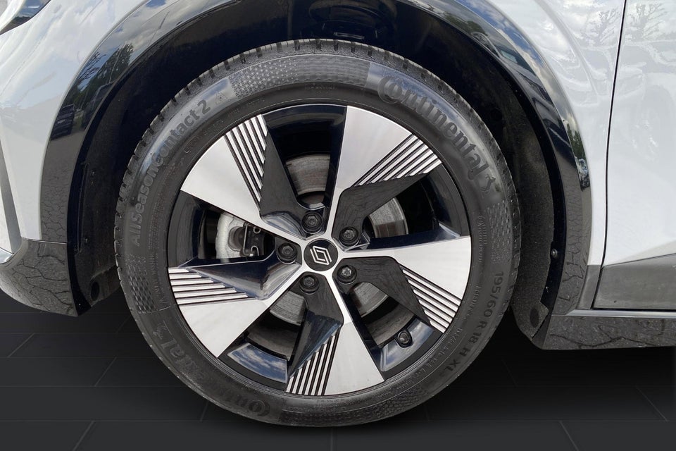 Renault Megane E-Tech 60 Equilibre 5d