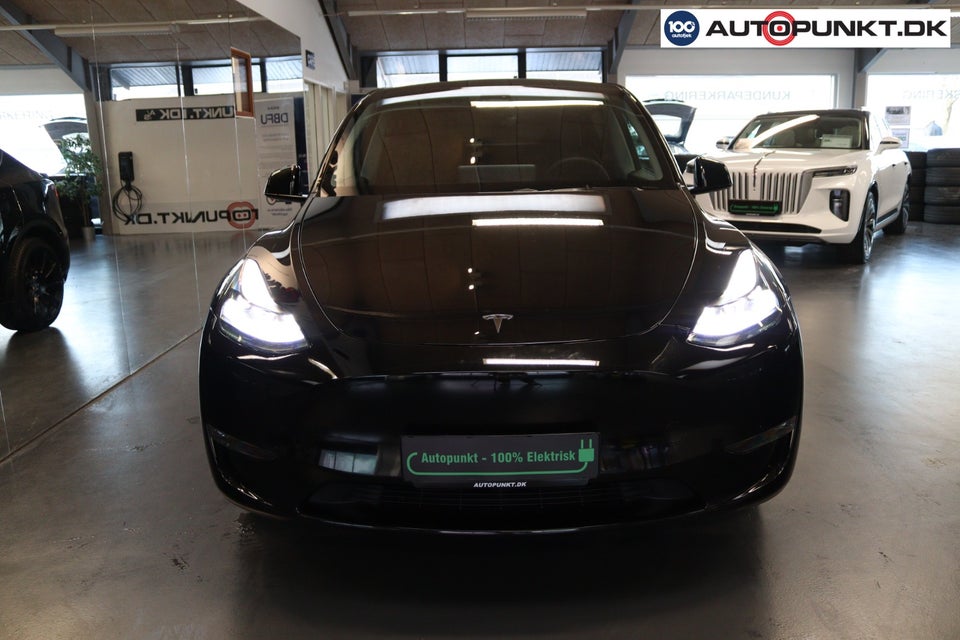 Tesla Model Y Long Range AWD 5d