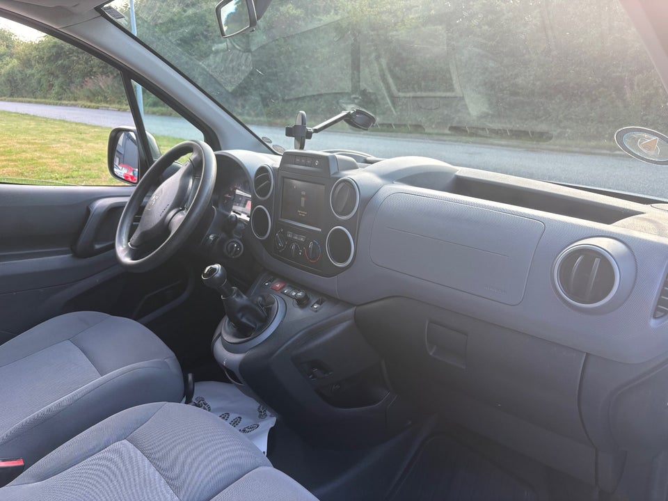 Peugeot Partner 1,6 BlueHDi 100 L1 Flex Van 5d