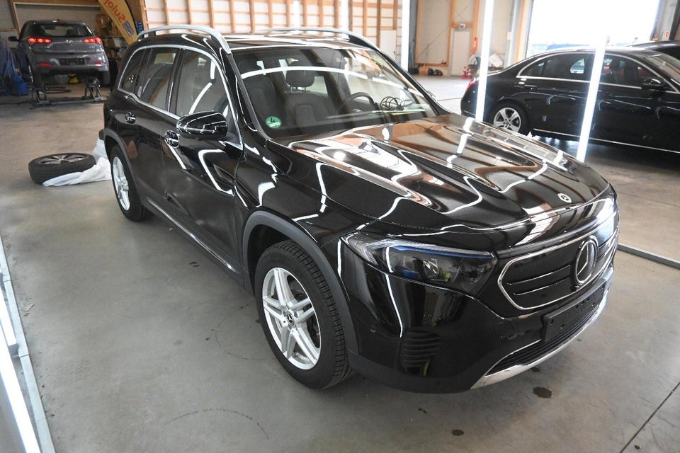 Mercedes EQB250 Progressive 5d