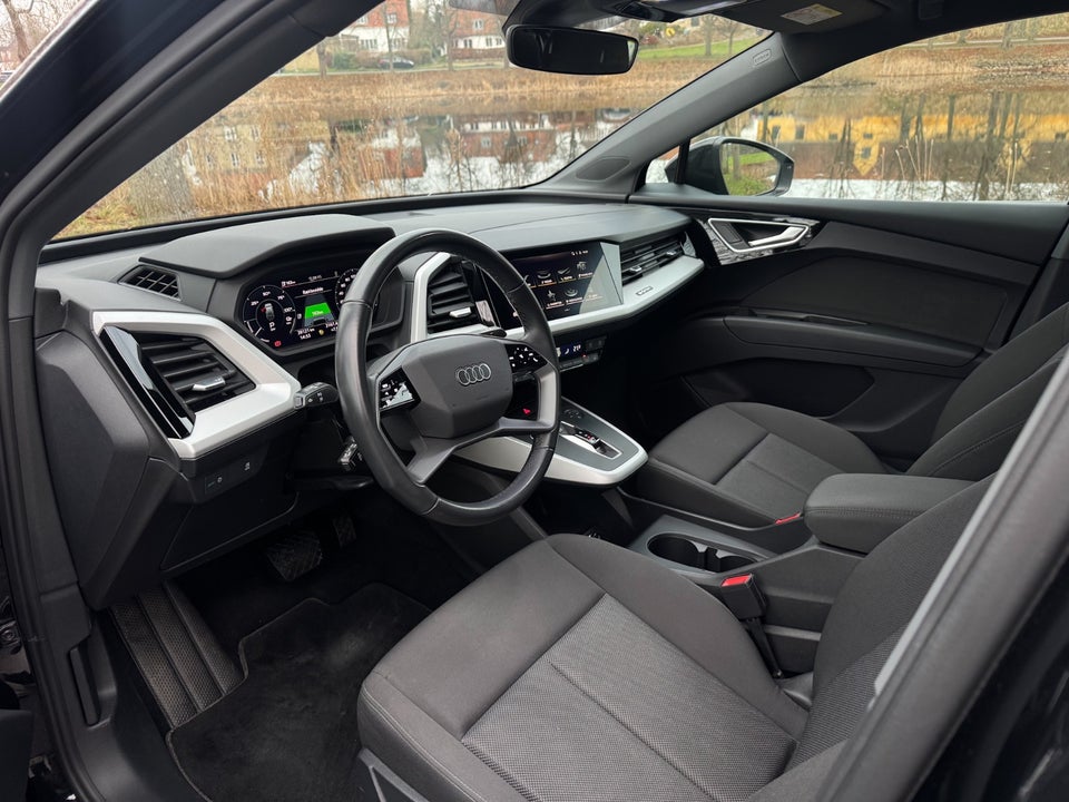 Audi Q4 e-tron 35  5d