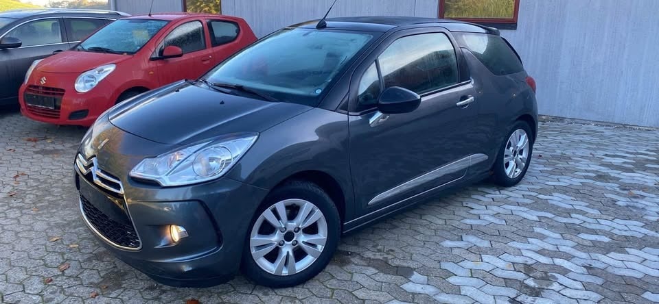 Citroën DS3 1,2 VTi 82 Design Cabrio 2d