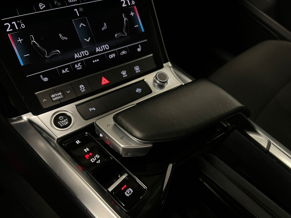 Audi e-tron 50 quattro 5d