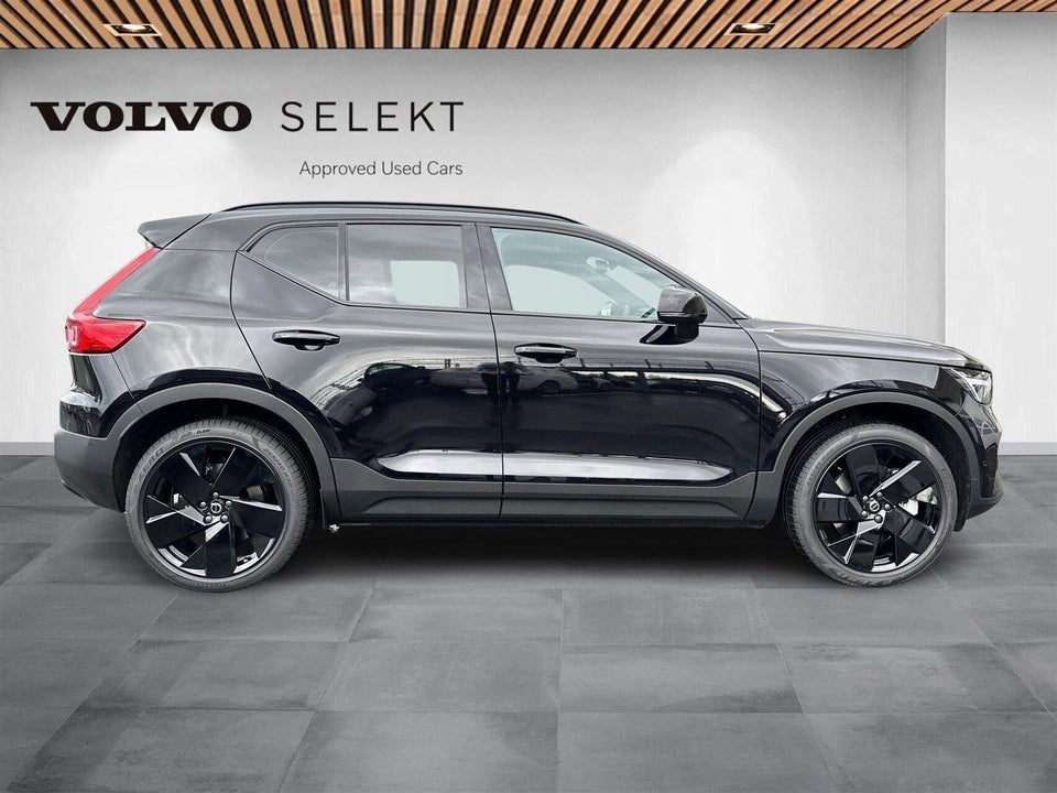 Volvo EX40 Extended Range Ultra Black Edition 5d